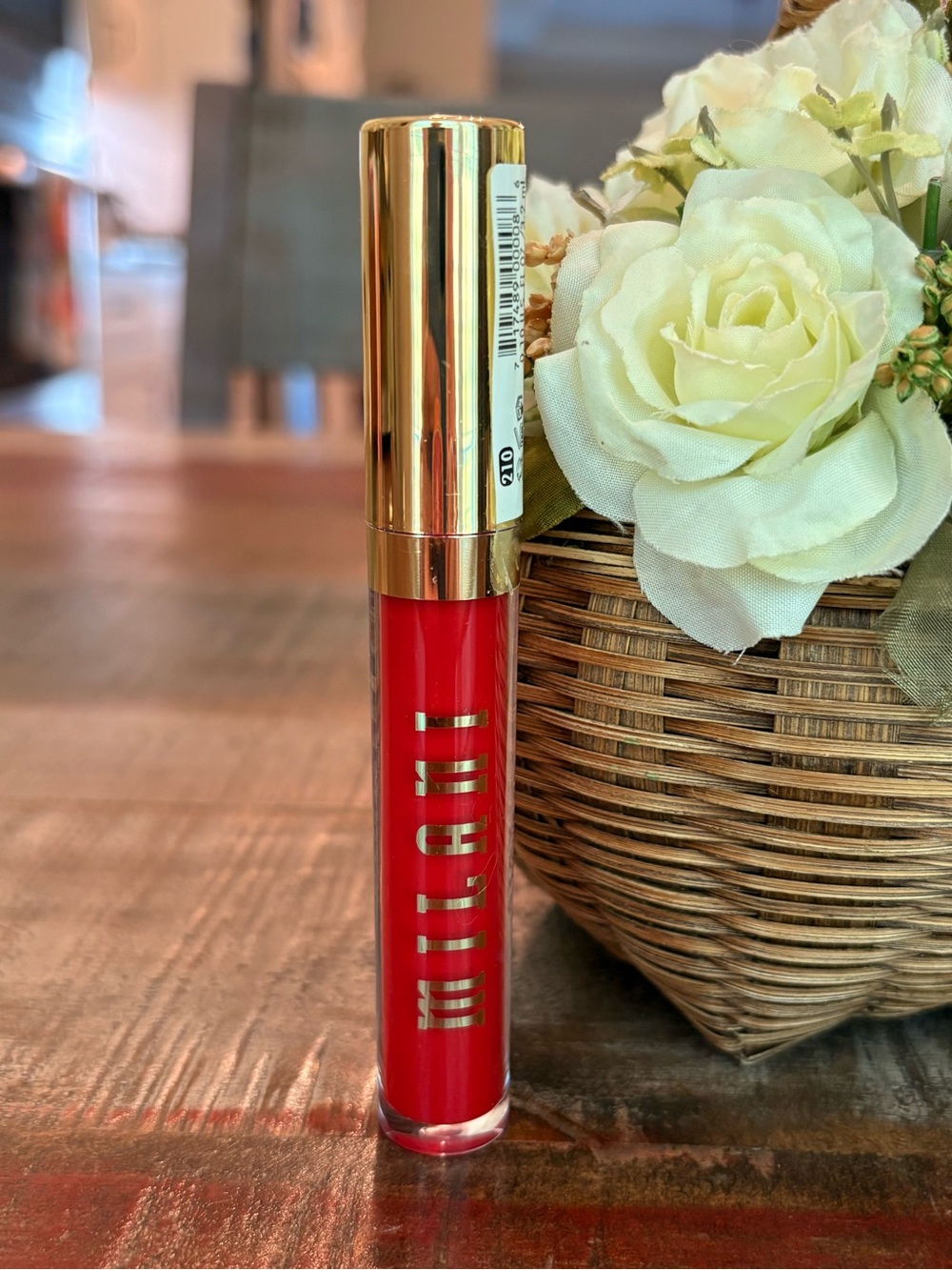 New MILANI Stayput LIQUID LIP Long Wear LIPSTICK in RED FLAG 🚩